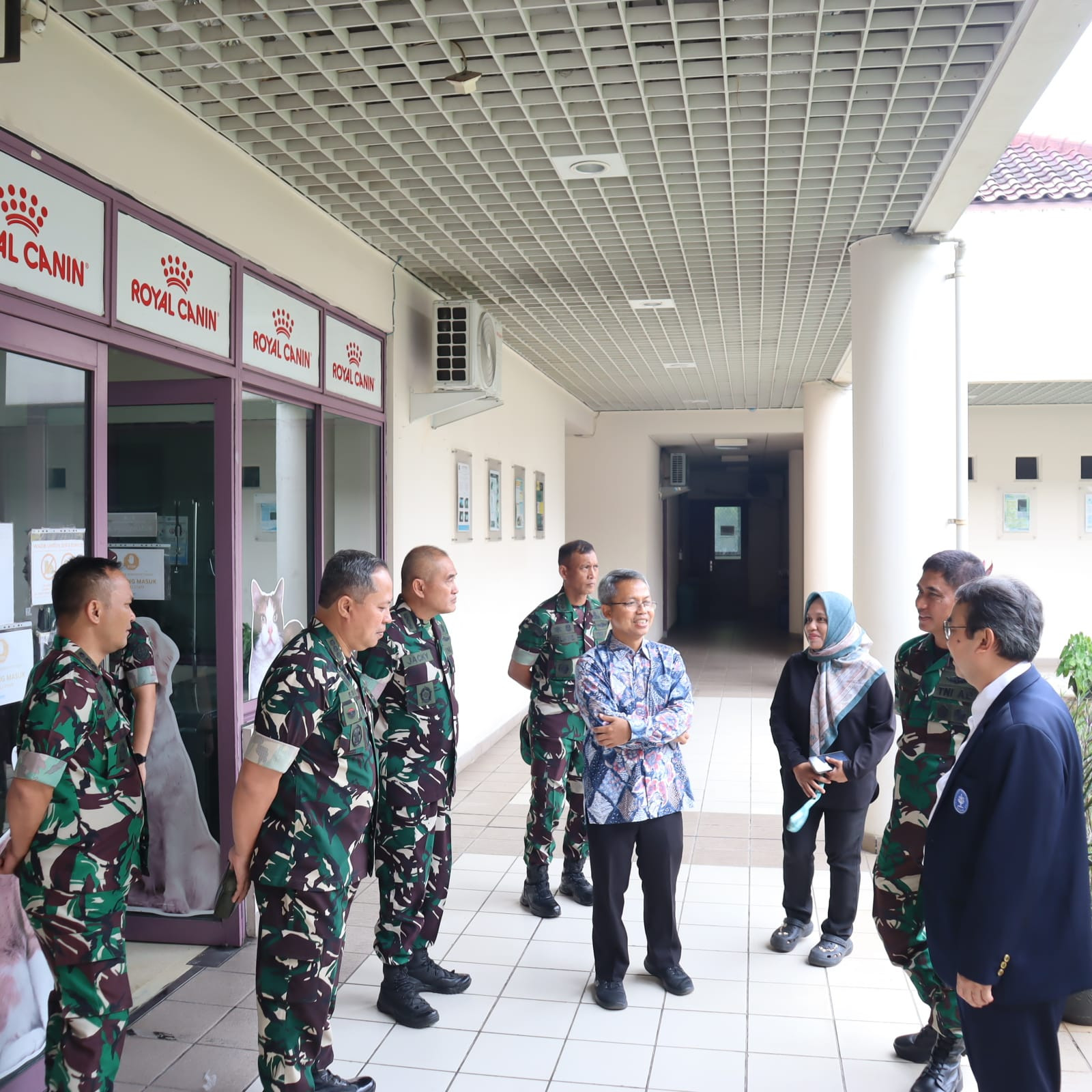 Kunjungan dari TNI bersama Prof. drh. Deni Noviana, Ph.D, DAiCVIM dan drh. Leni Maylina, M.Si., Ph.D